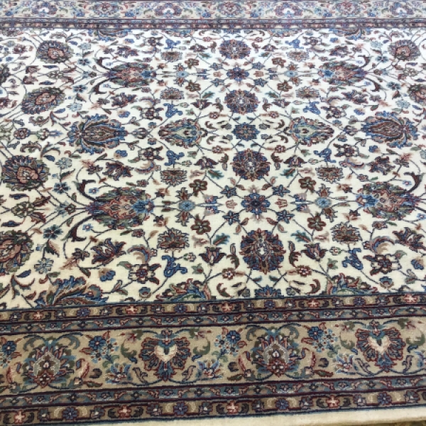 1355 - Kashan / Wool / Silk Style Oriental Rug - 6x9